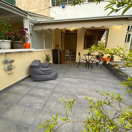 Saranda Beach Apartment Apartment *